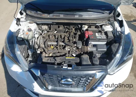 2018 Nissan Kicks Sr z USA, uszkodzony, nr VIN 3N1CP5CU0JL532330